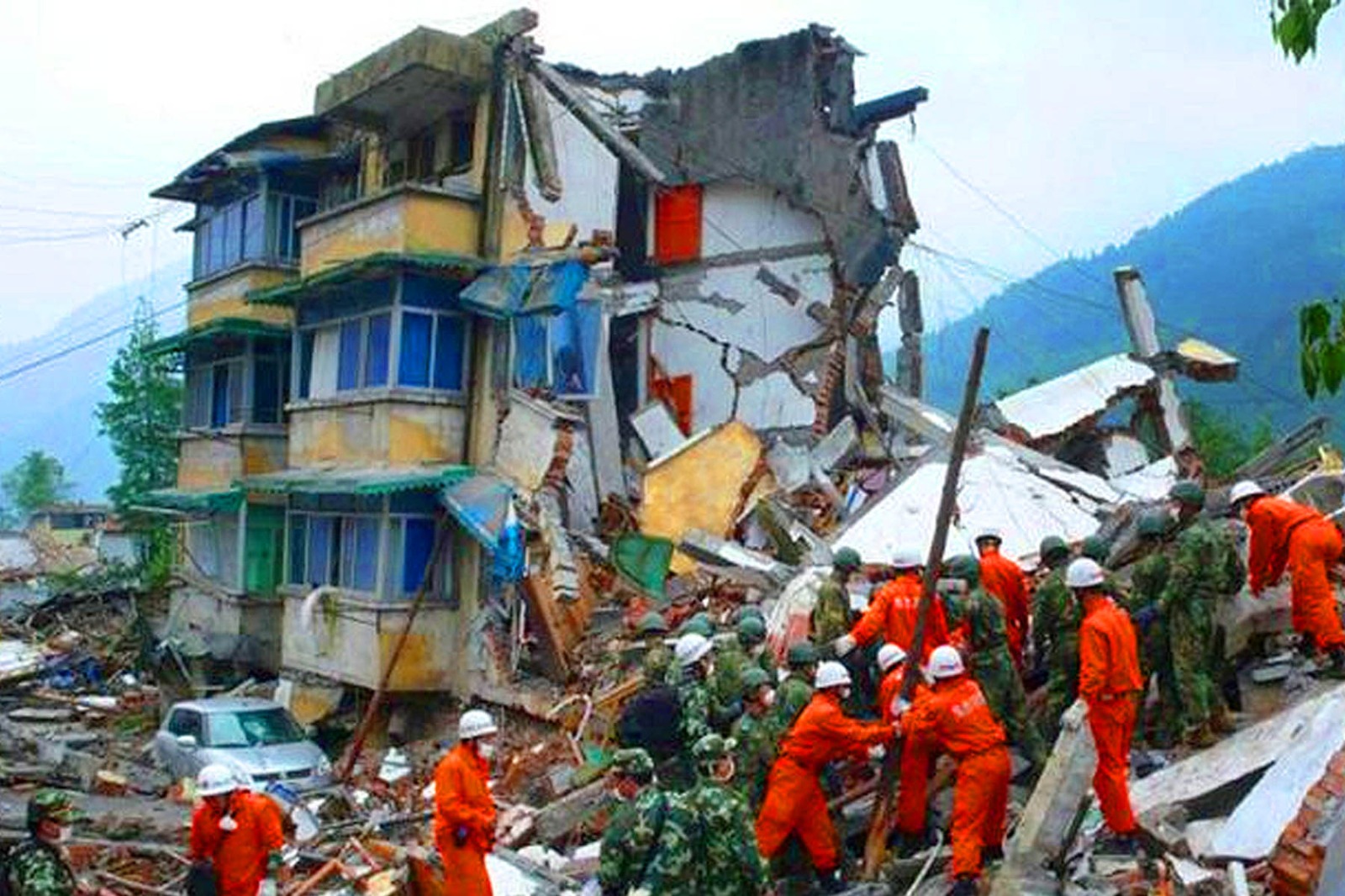 চীনে ভূমিকম্পে শতাধিক নিহত