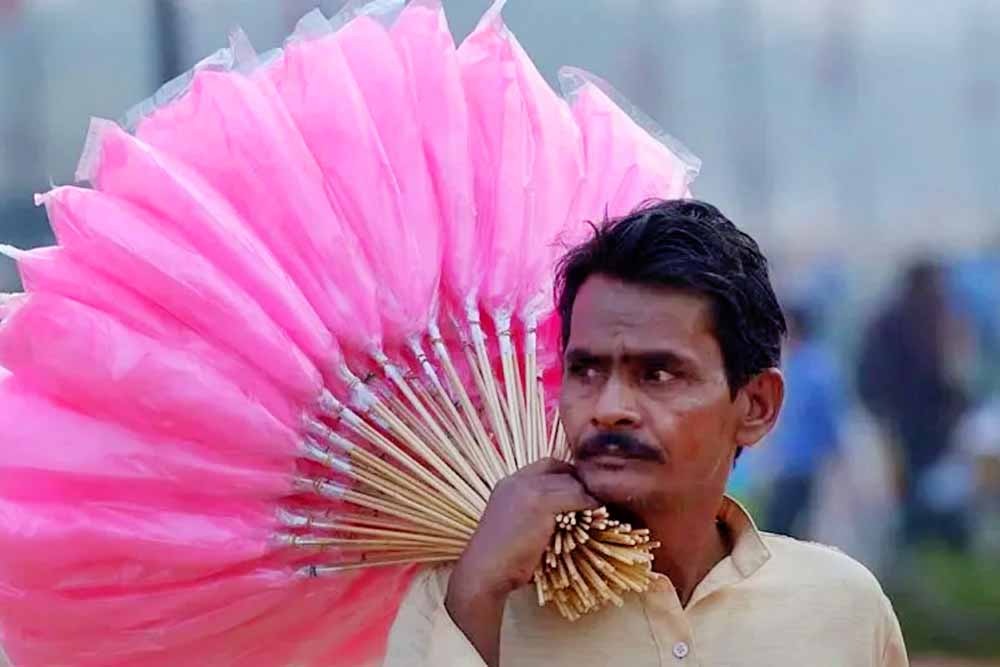 ক্যানসারের ঝুঁকিতে নিষিদ্ধ হচ্ছে ‘হাওয়াই মিঠাই’