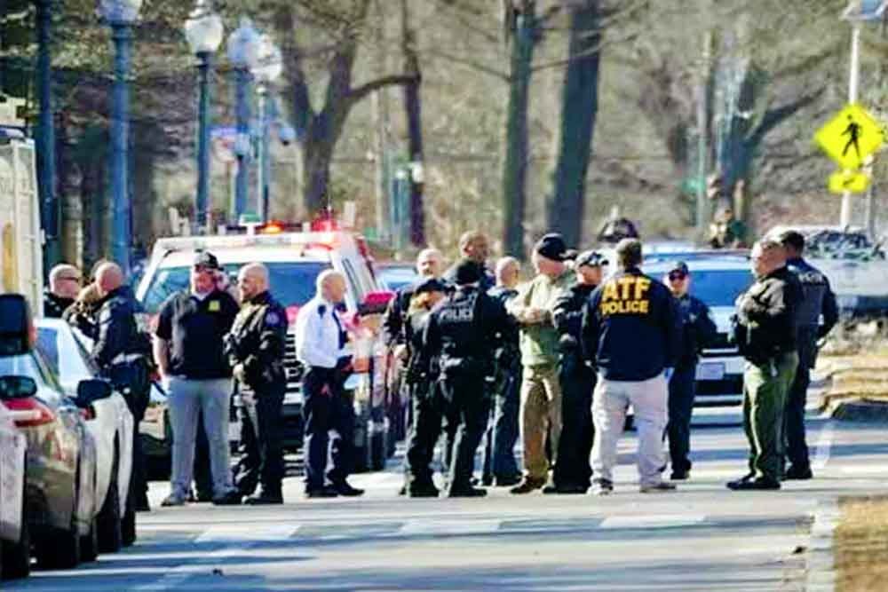 যুক্তরাষ্ট্রের ইসরায়েলি দূতাবাসের সামনে গায়ে আগুন দিয়ে আত্মাহুতির চেষ্টা মার্কিন সেনার