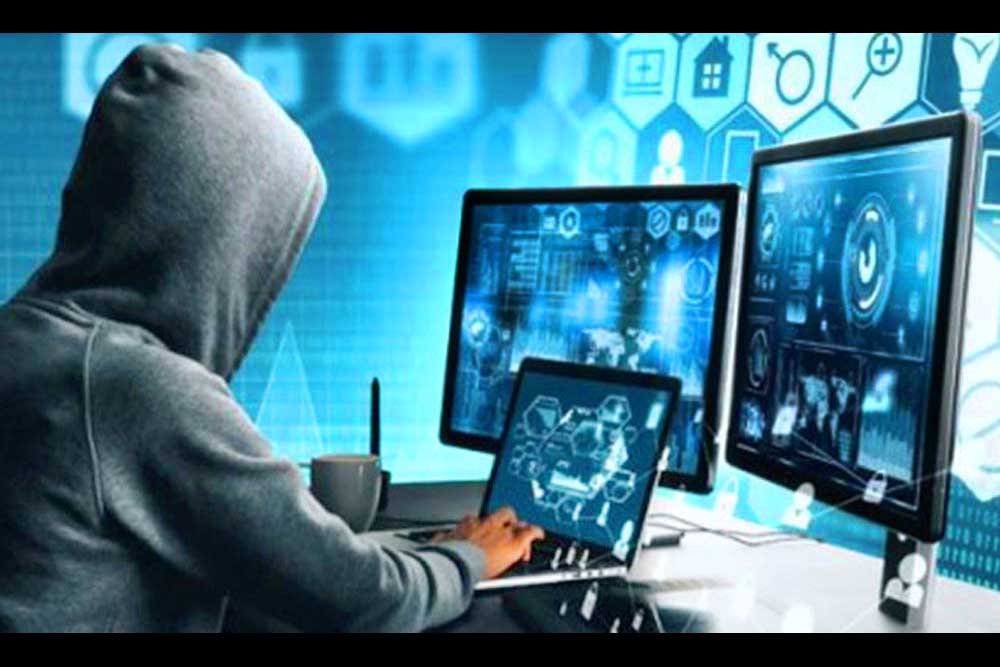 ফেসবুক হ্যাক করে ব্লাকমেইল সহ বেড়েছে ভয়ংকর সাইবার অপরাধ