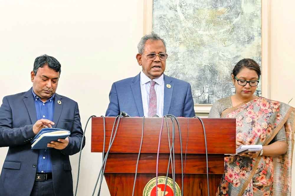 ২৩ নাবিক সুস্থ আছেন, তাদেরসহ জাহাজ ফেরত আনার লক্ষ্যে আমরা অবিচল : খুরশেদ আলম