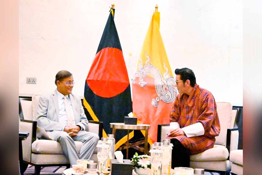 ভুটানের সঙ্গে জনযোগাযোগ বৃদ্ধিতে জোর পররাষ্ট্রমন্ত্রীর