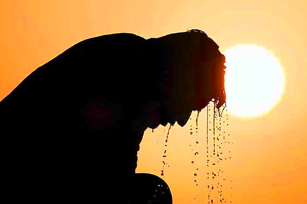 হিট স্ট্রোকে একদিনে ১৭ জনের মৃত্যুর রেকর্ড