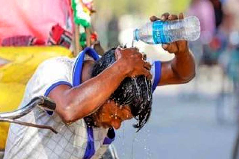 তিন দিনের হিট অ্যালার্ট: যে সব বিষয়ে সতর্কতা থাকা জরুরী