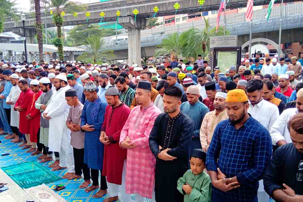 মালয়েশিয়ায় প্রবাসী বাংলাদেশীদের ঈদ উৎযাপন