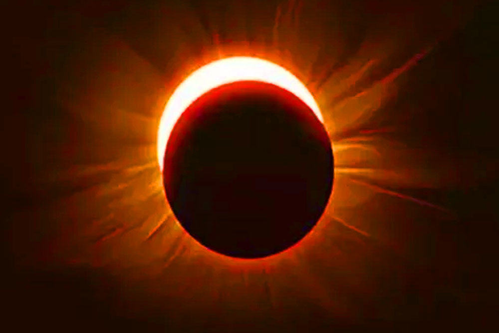 আজ পূর্ণগ্রাস বিরল সূর্যগ্রহণ, দিন হবে রাতের মতো