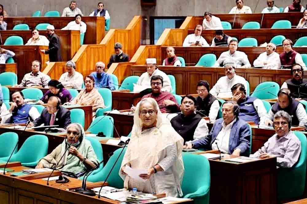 কেউ আমাকে জনগণ থেকে বিচ্ছিন্ন করতে পারবে না: সংসদে প্রধানমন্ত্রী