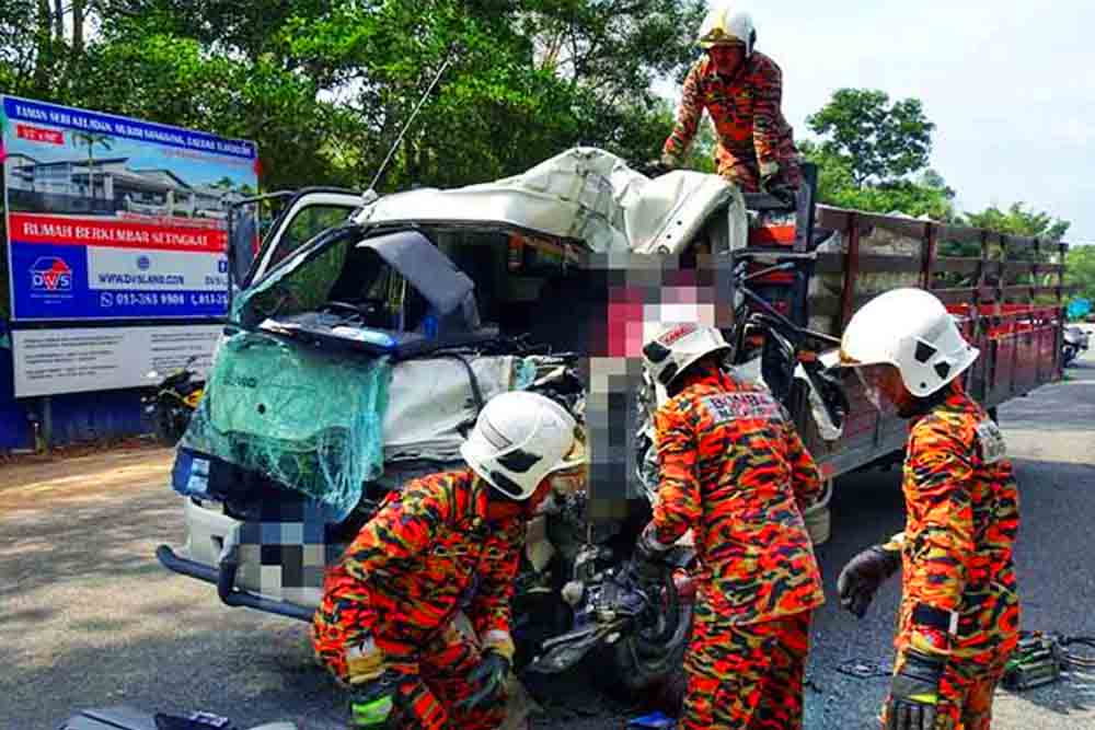 মালয়েশিয়ায় দুই লরির সংঘর্ষে নিহত এক বাংলাদেশি
