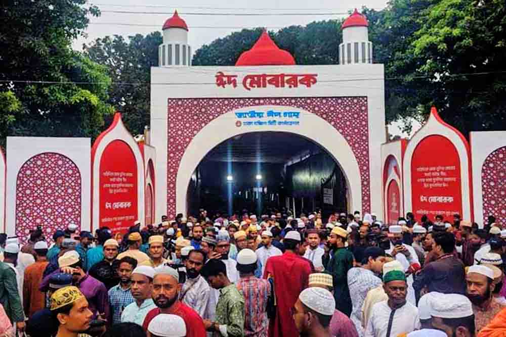 জাতীয় ঈদগাহে মুসল্লিদের ঢল