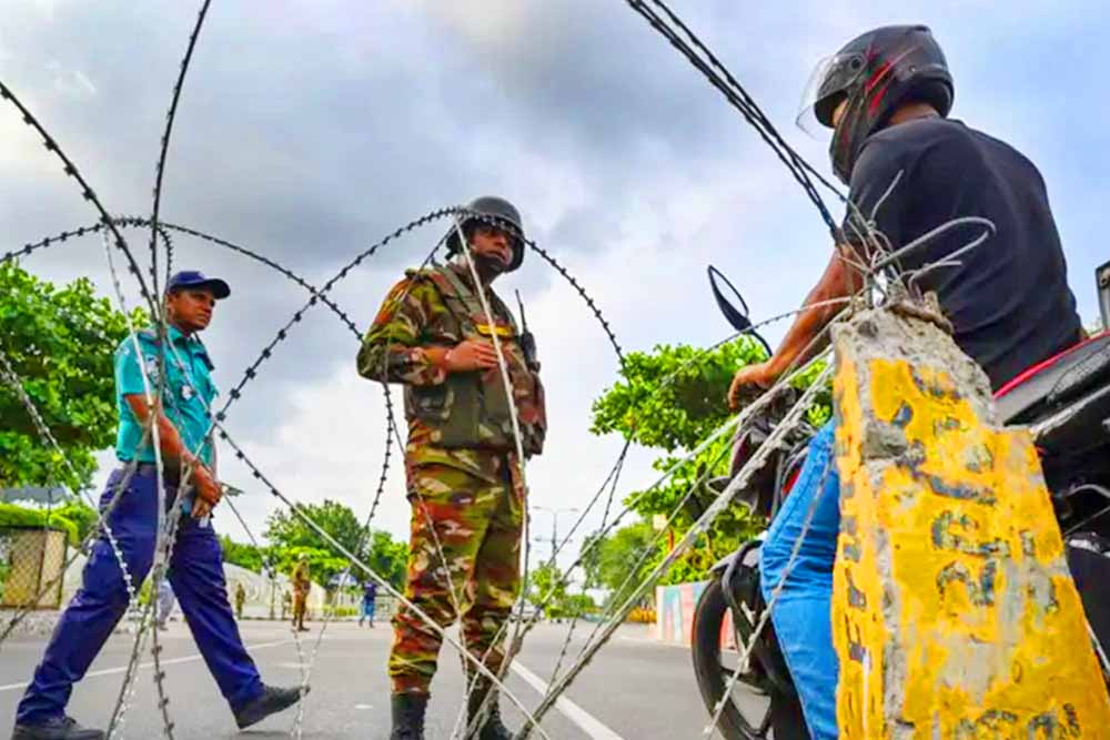 বাড়তে পারে সাধারণ ছুটি, কারফিউ চলবে