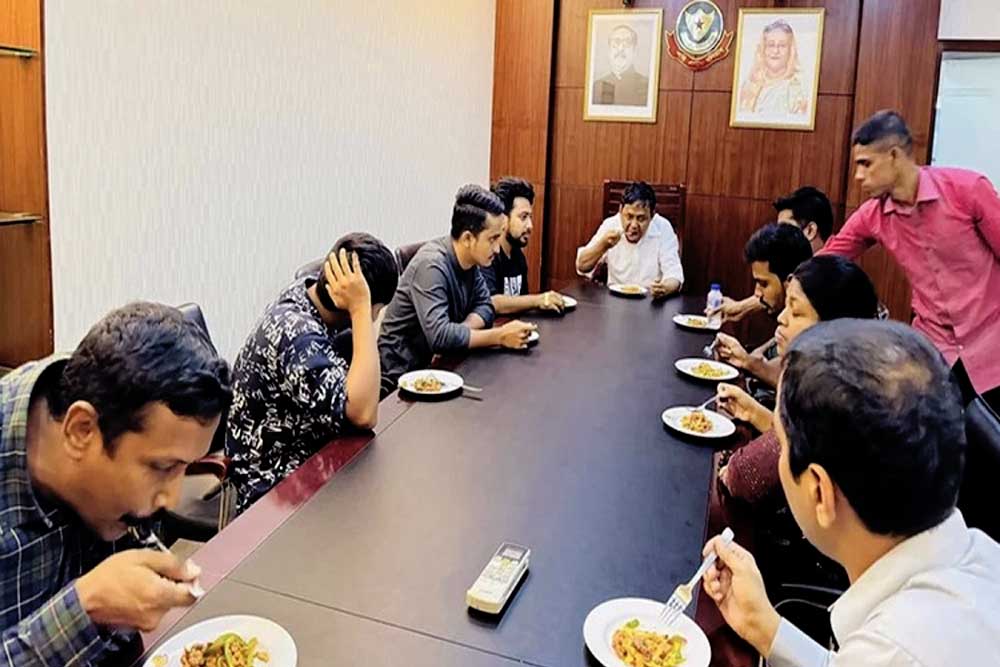 জাতিকে নিয়ে মশকরা কইরেন না, ডিবি অফিসে খাওয়ানো প্রসঙ্গে হাইকোর্ট