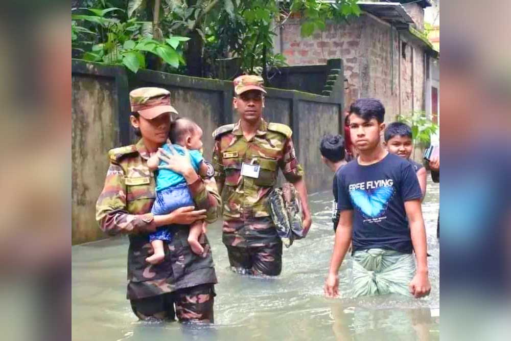 প্রধান উপদেষ্টার ত্রাণ তহবিলে ১ দিনের বেতন দিলেন সেনা সদস্যরা