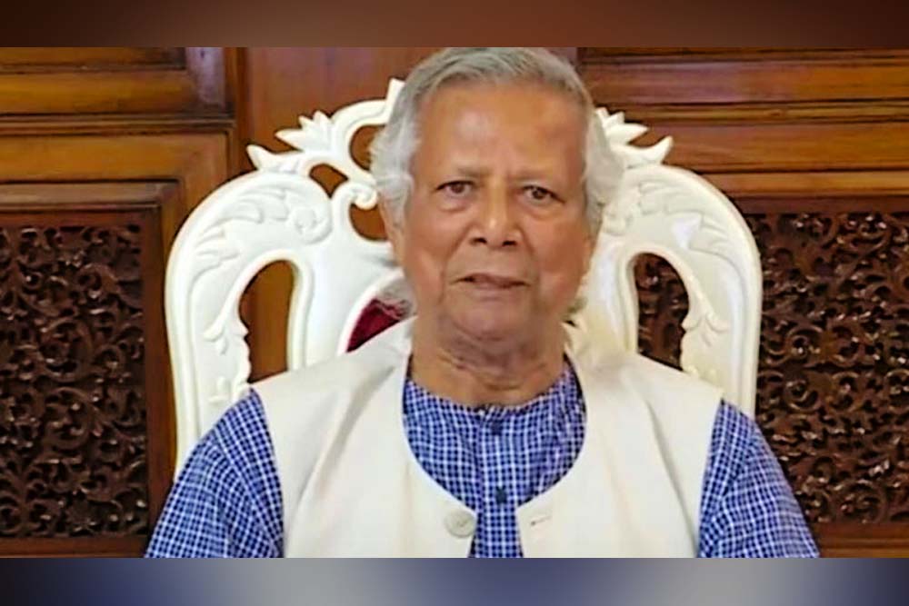 প্রধান উপদেষ্টার সঙ্গে বৈঠকে সচিবরা