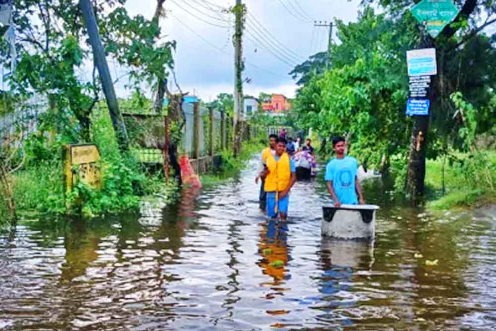 দেশে বন্যায় মৃতের সংখ্যা বেড়ে ৫৪