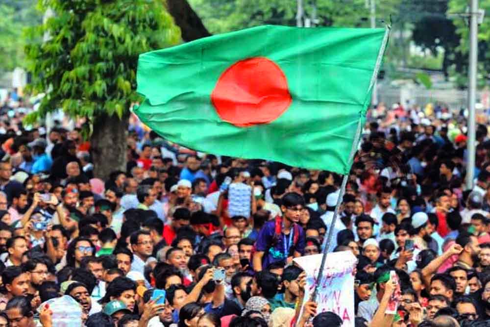 আন্দোলনকারীদের নতুন কর্মসূচি ঘোষণা- কাল সমাবেশ, মঙ্গলবার ‘লং মার্চ টু ঢাকা’