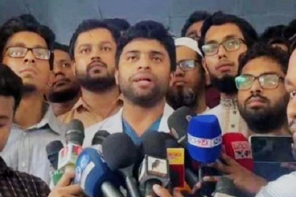 সারা দেশে চিকিৎসকদের ‘কমপ্লিট শাটডাউন’ ঘোষণা