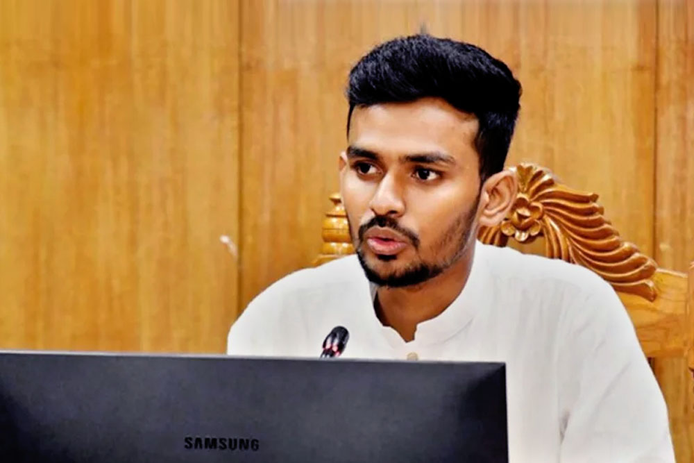 প্রধান উপদেষ্টাসহ দেশ ছাড়লেন বাকি উপদেষ্টারাও, সোর্স: চালাইদেন