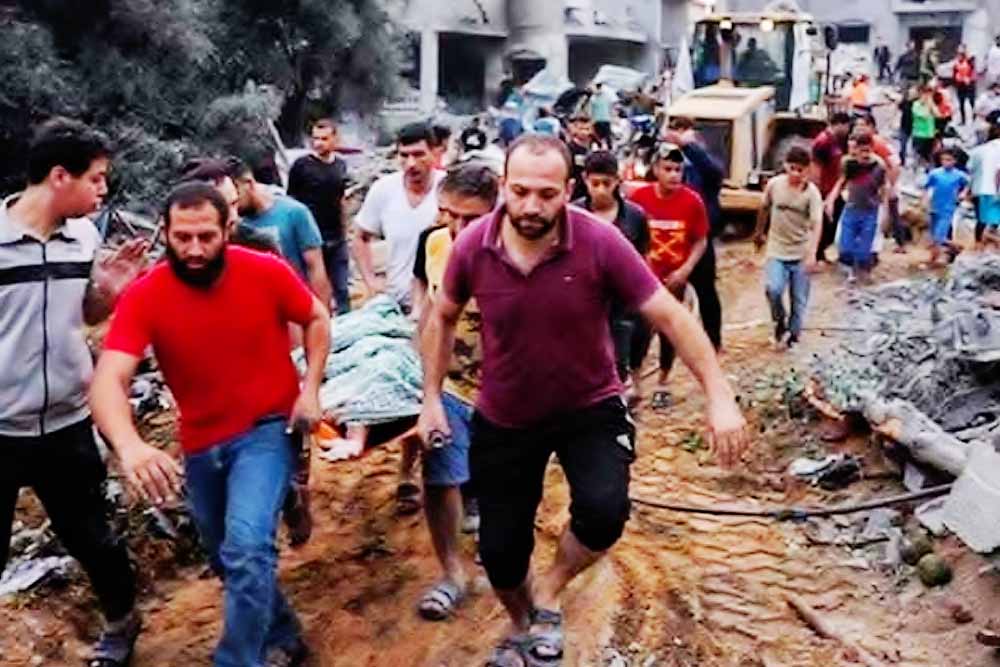 গাজার উত্তরাঞ্চলে ইসরায়েলি ভয়াবহ হামলায় নারী-শিশুসহ নিহত ৭৩