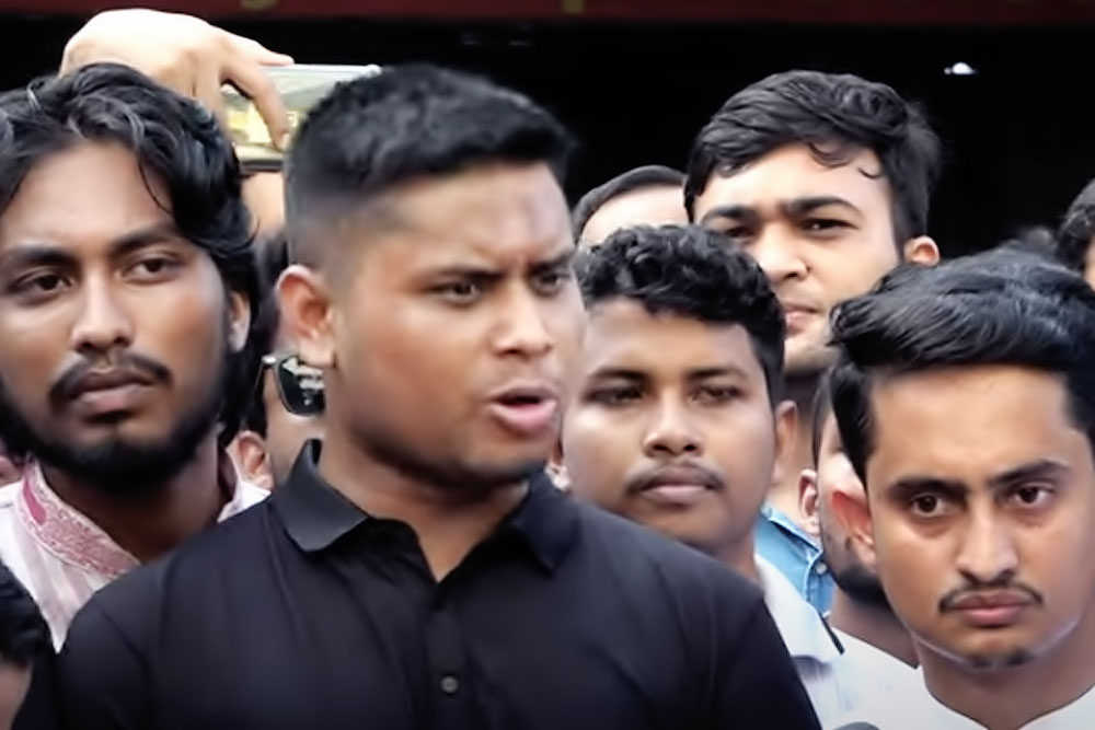 বিচারের সম্মুখীন না হওয়া পর্যন্ত আওয়ামী লীগকে রাজনীতি করার সুযোগ দেয়া হবে না