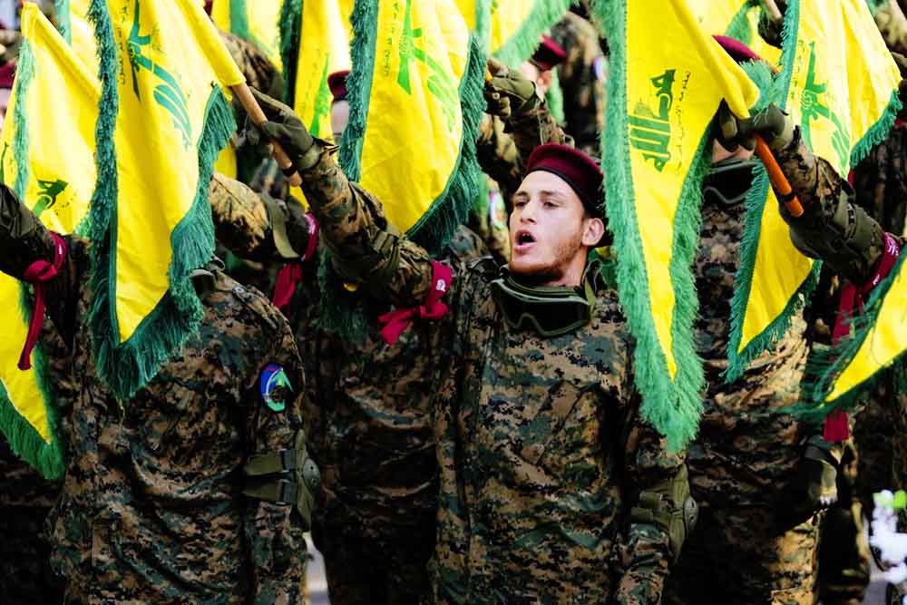 ইসরায়েলের এত গভীরে হিজবুল্লাহ হামলা চালালো কিভাবে ?