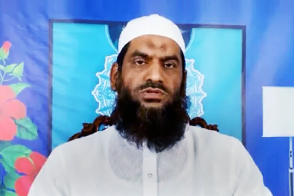 ধর্ষণ মামলায় খালাস পেলেন মাওলানা মামুনুল হক