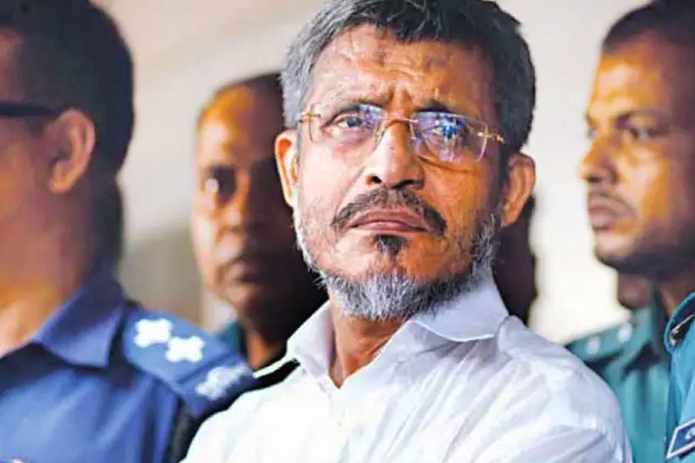 ১০ ট্রাক অস্ত্র মামলায় বাবরসহ ৬ জন খালাস