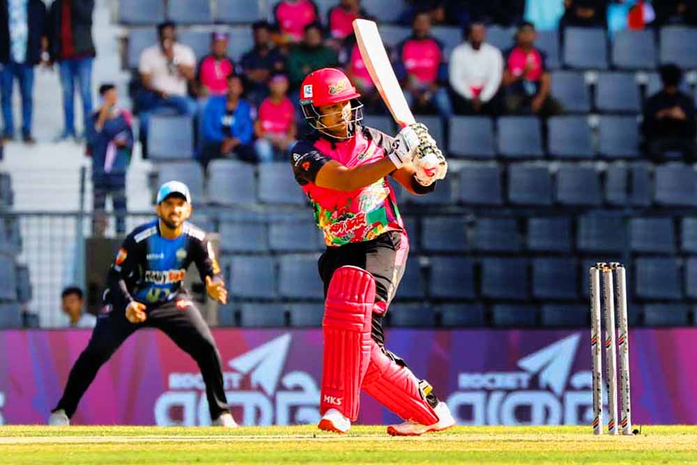 ছক্কার রেকর্ডের ম্যাচে সাইফের ঝড় ও হেলসের সেঞ্চুরিতে  ২০৬ রান তাড়ায় রংপুরের জয়