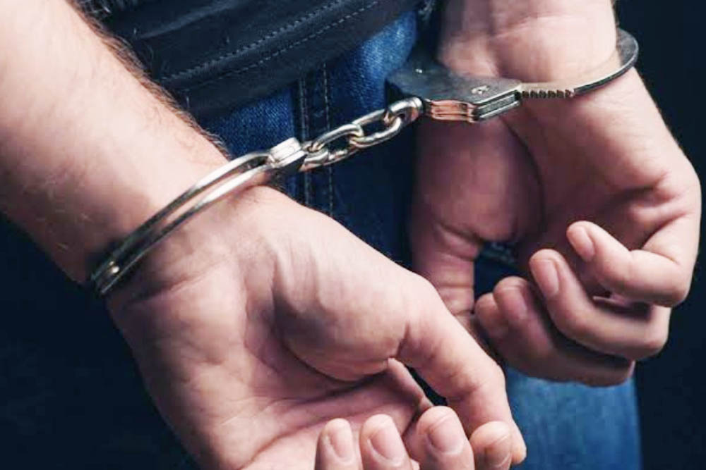 রাজধানীতে ডাকাতির প্রস্তুতিকালে দুই সেনাসদস্যসহ গ্রেপ্তার চারজন