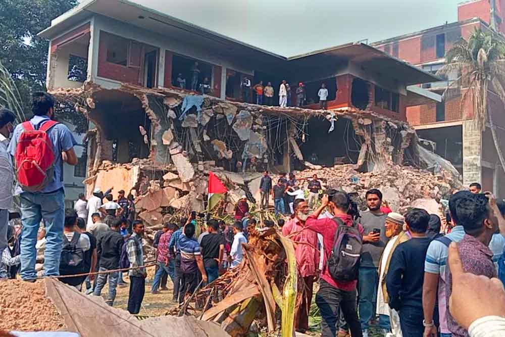 ধানমন্ডি ৩২-এ ভাঙচুর জনমনে গভীর ক্রোধের বহিঃপ্রকাশ : অন্তর্বর্তী সরকার