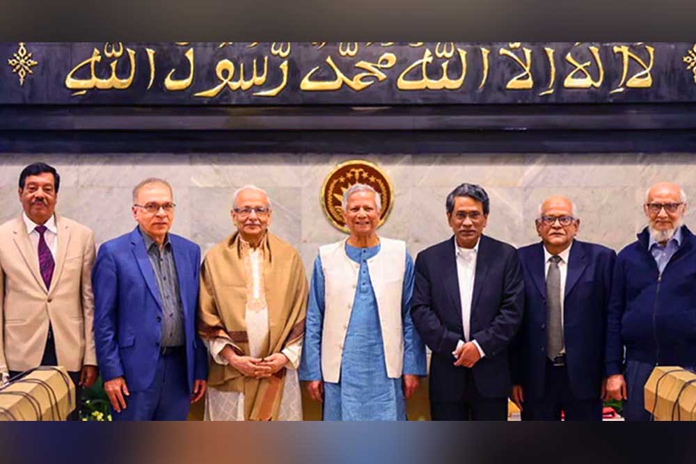 রাজনৈতিক দলের সঙ্গে ঐকমত্য কমিশনের প্রথম বৈঠক, বক্তব্য দেবেন প্রধান উপদেষ্টা