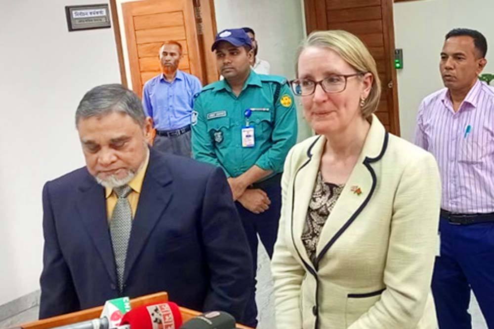 ব্রিটিশ হাই কমিশনারকে সিইসি ভোটের প্রস্তুতি জানালেন