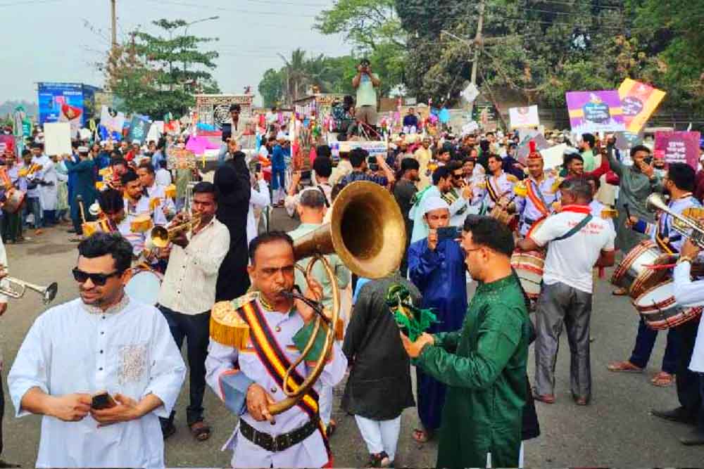 মুঘল আমলের কায়দায় রাজধানীতে ঈদ আনন্দ মিছিল
