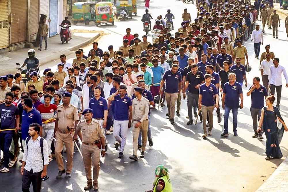 গুজরাটে এক হাজারের বেশি বাংলাদেশি আটক
