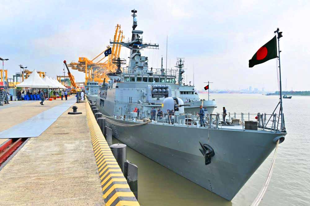 মালয়েশিয়ায় মেরিটাইম প্রদর্শনীতে অংশ নিতে চট্টগ্রাম ছেড়েছে ‘বানৌজা খালিদ বিন ওয়ালিদ’