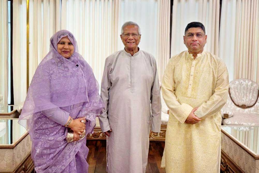 প্রধান উপদেষ্টার সঙ্গে ঈদ শুভেচ্ছা বিনিময় সেনাপ্রধানের