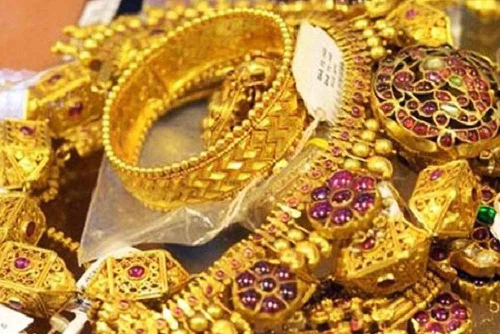 বিদেশ থেকে সোনার বার আনা যাবে বছরে ১ বার