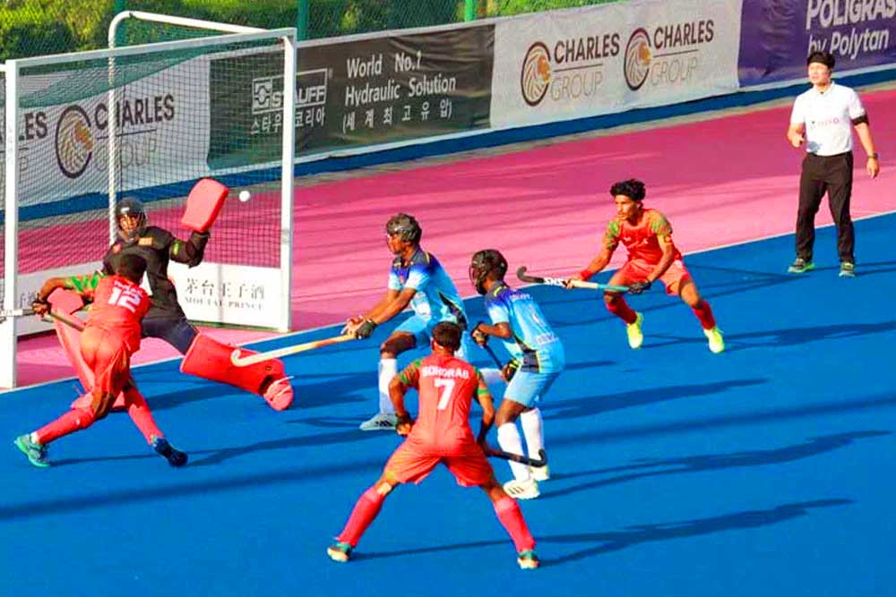 চীনকে উড়িয়ে টানা তৃতীয় জয়ে শীর্ষে বাংলাদেশ