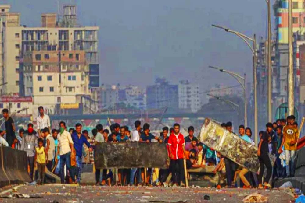 যাত্রাবাড়ীতে হত্যাকাণ্ডের ভয়াবহ চিত্র মিলল ৫ আগস্টে নিহতের ফোনের ভিডিওতে