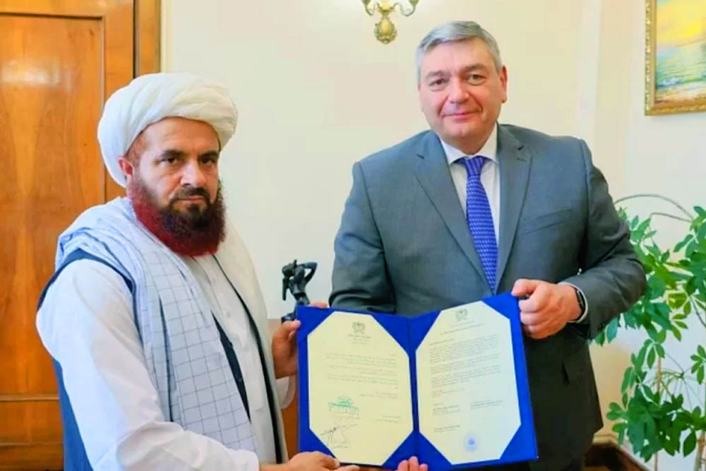 তালেবান সরকারকে প্রথম আনুষ্ঠানিক স্বীকৃতি দিল রাশিয়া