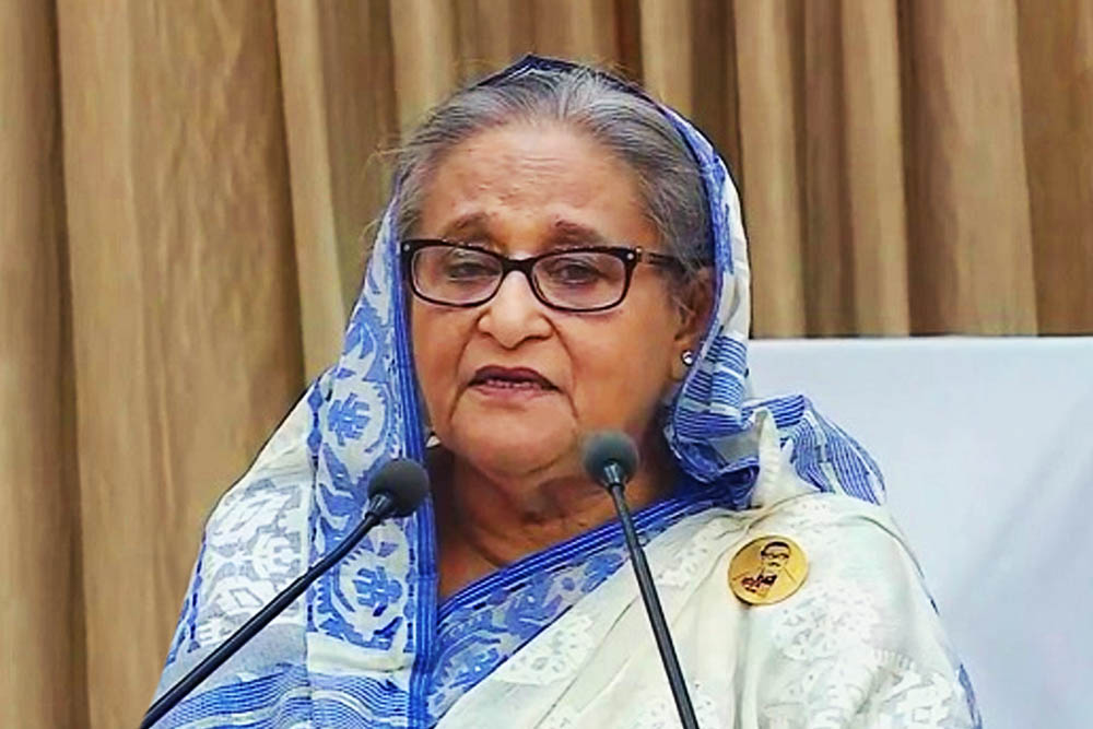 আদালত অবমাননায় পলাতক শেখ হাসিনাকে ৬ মাসের কারাদণ্ড