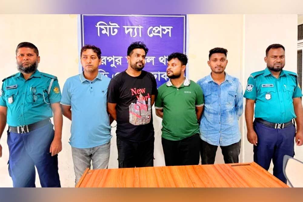 ‘তুই আওয়ামী লীগ করিস, বাঁচতে হলে ২০ লাখ টাকা দে’