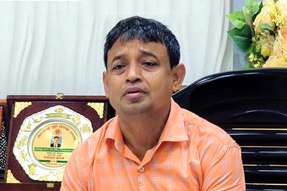 সাবেক ডিবিপ্রধান হারুনসহ বরখাস্ত পুলিশের ১৮ কর্মকর্তা