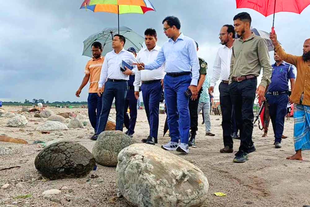 দায়িত্ব নিয়েই সারওয়ার গেলেন ‘সাদাপাথরে’, চালালেন অভিযান