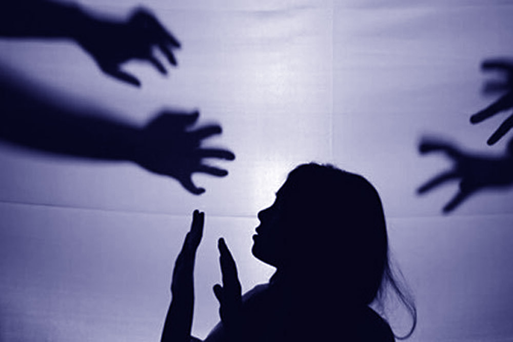 অনলাইনে কাজের কথা বলে নারীকে ডেকে এনে গণধর্ষণ