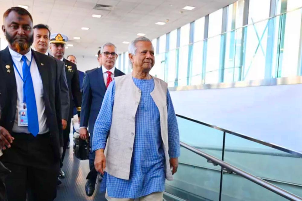 জাতিসংঘের অধিবেশনে যোগ দিতে নিউইয়র্ক পৌঁছেছেন প্রধান উপদেষ্টা