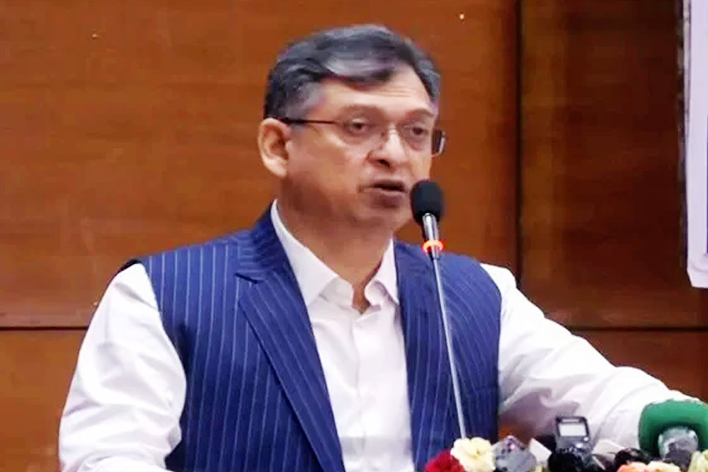 ডাকসু নির্বাচনে বিজয়ীদের অভিনন্দন জানালেন সালাহউদ্দিন আহমদ