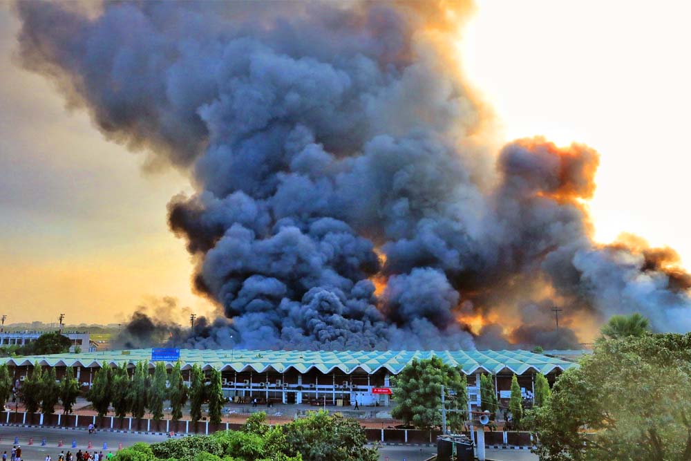 একের পর এক আগুন : দুর্ঘটনা নাকি পরিকল্পিত নাশকতা?