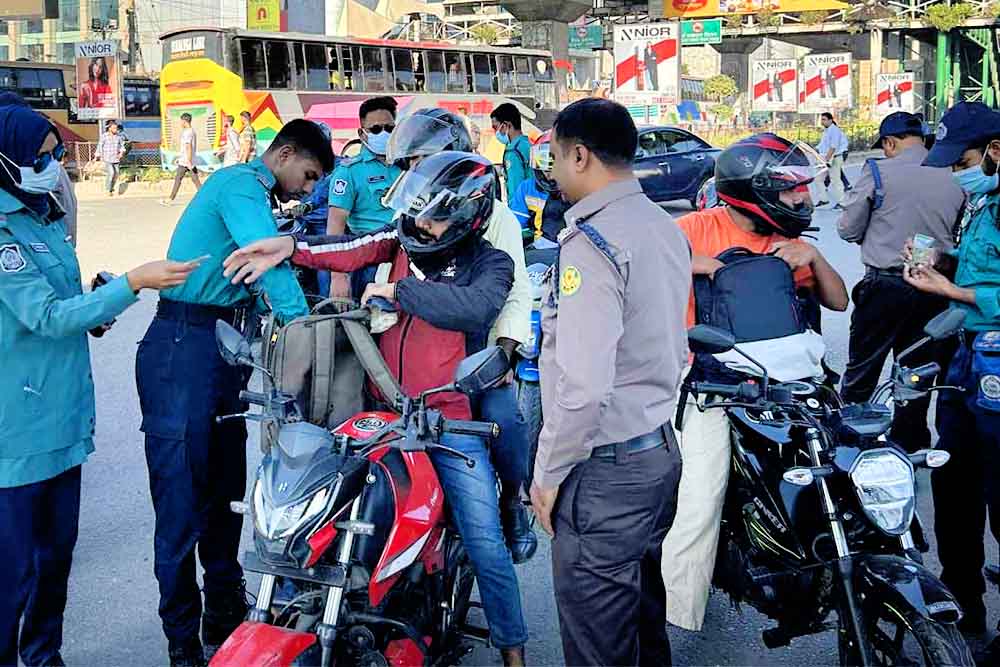 হাসিনার রায় ঘিরে কড়া নিরাপত্তার চাদরে রাজধানী