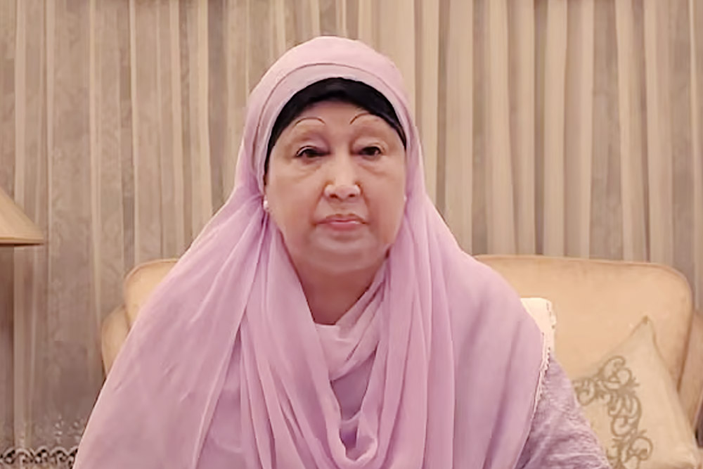 হাসপাতালে নিবিড় তত্ত্বাবধানে খালেদা জিয়া, দোয়া কামনা দেশবাসীর কাছে