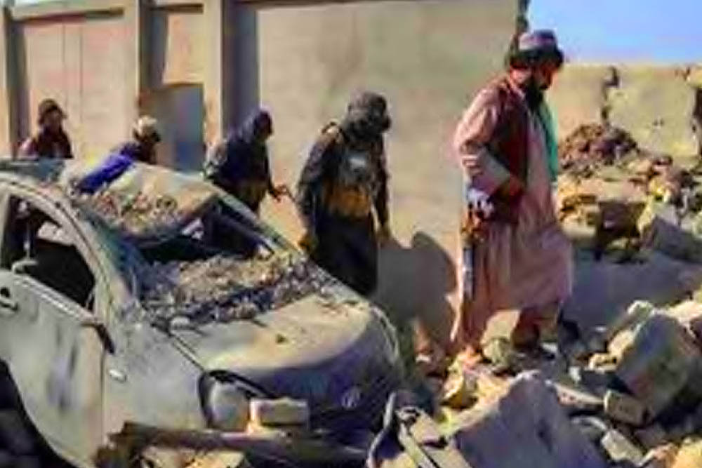 আফগানিস্তানে বিমান হামলা চালিয়েছে পাকিস্তান, ৯ শিশুসহ নিহত ১০